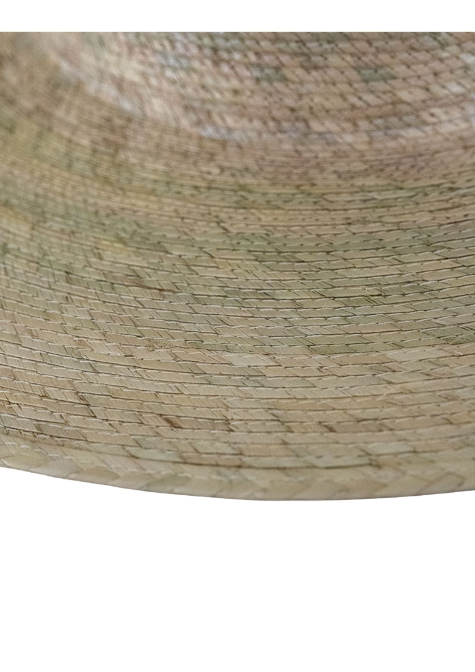 Chapeau femme fabriqué à partir feuille de palme naturel pour un look été